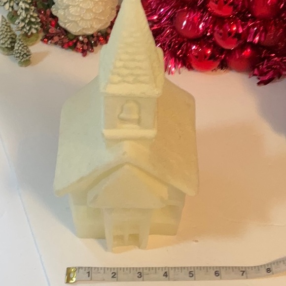 UNBRANDED SOLID CANDLE MADE INTO CHURCH VERY BIG NWOT - Picture 5 of 8